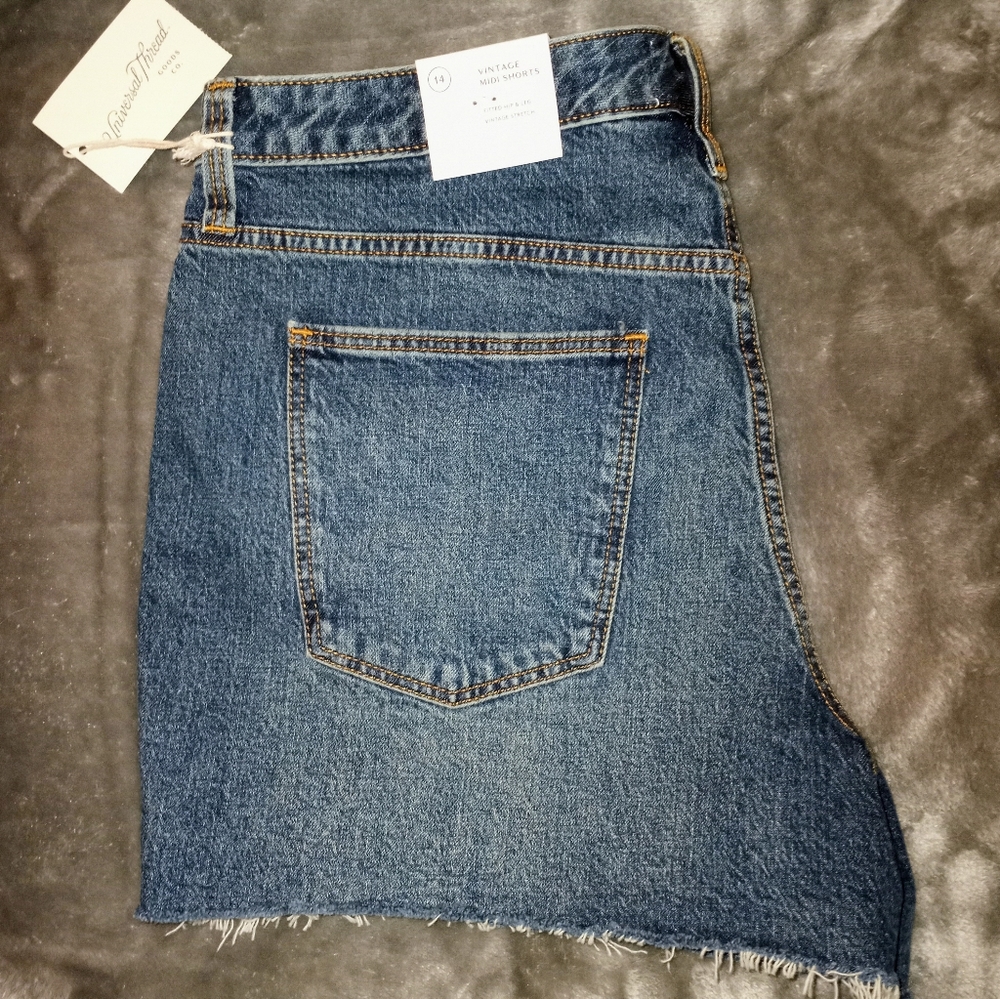 Universal Thread Midi Shorts Size 14 - Picture 2 of 7